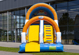 Spectaculaire opblaasbare glijbaan in thema oceanworld met vrolijke kleuren bestellen voor kinderen. Koop opblaasbare glijbanen nu online bij JB Inflatables Nederland