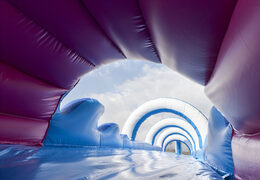 Haal uw opblaasbare 18m lange buikschuifbaan in thema krokodil online voor kids. Bestel opblaasbare glijbanen nu bij JB Inflatables Nederland