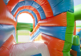 Multiplay springkasteel met slide in thema voetbal bestellen voor kinderen. Koop opblaasbare springkastelen online bij JB Inflatables Nederland