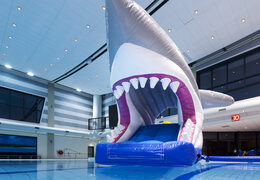 Haal luchtdichte opblaasbare zwembad glijbaan in thema haai voor zowel jong als oud. Koop opblaasbare zwembadspelen nu online bij JB Inflatables Nederland 