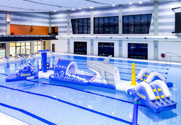 Unieke dubbele haairun opblaasbare stormbaan kopen voor zowel jong als oud. Bestel opblaasbare zwembadspelen nu online bij JB Inflatables Nederland 