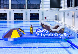 Haal luchtdichte opblaasbare glijbaan in thema piraten voor zowel jong als oud. Bestel opblaasbare zwembadspelen nu online bij JB Inflatables Nederland 