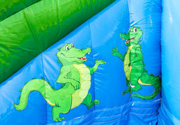 Splashy Krokodil springkussen met bad kopen bij JB Inflatables Nederland. Bestel springkussens online bij JB Inflatables Nederland