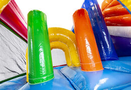 Bestel middelmatig opblaasbare multiplay luchtkusen in flamingo thema met glijbaan voor kinderen. Koop opblaasbare luchtkussens online bij JB Inflatables Nederland