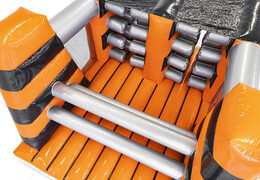 Giga stormbaan in thema Gate Dodger voor kids bestellen. Koop opblaasbare stormbanen nu online bij JB Inflatables Nederland