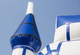 Midi overdekt multifun springkasteel met glijbaan bestellen in een kleuren combinatie van blauw en wit in thema kasteel voor kinderen. Koop springkastelen online bij JB Inflatables Nederlandor kinderen. Koop springkastelen online bij JB Inflatables 