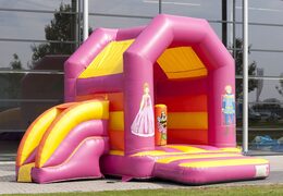 Midi opblaasbare multifun springkussen met glijbaan kopen in een kleuren combinatie van roze geel en oranje in prinses thema voor kinderen. Bestel springkussens online bij JB Inflatables Nederland
