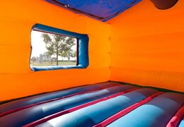 Ballenbak circus springkasteel met op het dak een 3D-object en op de wanden leuke afbeeldingen kopen. Bestel springkastelen online bij JB Inflatables Nederland 