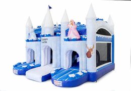 Groot opblaasbaar overdekt blauw wit multiplay luchtkussen met glijbaan kopen in thema ice ijs frozen voor kinderen. Bestel luchtkussens online bij JB Inflatables Nederland