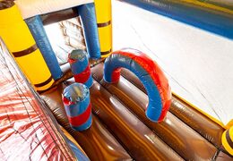 Springkasteel in thema piraat met een glijbaan en 3D objecten kopen voor kinderen. Bestel springkastelen online bij JB Inflatables Nederland