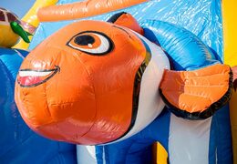 Koop opblaasbaar maxifun springkasteel met dak in thema nemo voor kinderen bij JB Inflatables Nederland. Bestel springkastelen online bij JB Inflatables Nederland