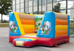Klein open springkasteel kopen in het thema auto voor kinderen. Koop springkastelen online bij JB Inflatables Nederland