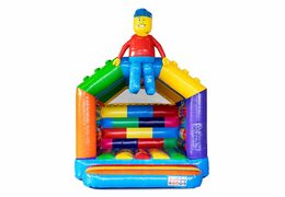 Bestel standaard superblocks springkasteel in een opvallende design en een grappige animatie in de vorm van een poppetje voor kinderen. Koop springkasteel online bij JB Inflatables Nederland