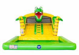 Koop opblaasbaar multiplay springkasteel in thema krokodil met koppelbare bad voor kinderen bij JB Inflatables Nederland. Bestel springkastelen online bij JB Inflatables Nederland