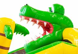 Overdekt opblaasbaar multiplay springkasteel bestellen in thema krokodil voor kids bij JB Inflatables Nederland. Koop springkastelen online bij JB Inflatables Nederland