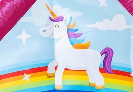 Bestel opblaasbaar waterglijbaan multiplay springkussen in thema unicorn met of zonder bad voor kinderen bij JB Inflatables Nederland. Koop springkussens online bij JB Inflatables Nederland