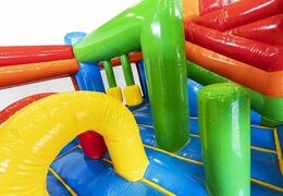 Opblaasbaar luchtkussen Aloha met glijbanen en objecten in het kussen te koop voor kinderen