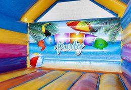 Opblaasbaar springkasteel summer party thema met feestelijke objecten bestellen voor kinderen