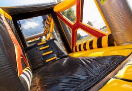 Mega stormbaan met voltage thema bestellen bij JB Inflatables