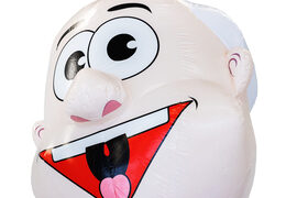 Opblaasbare abraham pop zittend op een biervat met een pul bier in zijn hand te koop