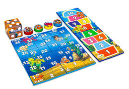 Kleurrijk spellenset voorkant van Softplay in Pirate Seaworld thema