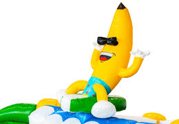 3D figuur op springkussen banaan met zwembroek thema summerparty
