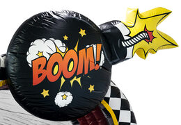 Opvallende opblaasbare hindernisbaan in levendig Comic-thema