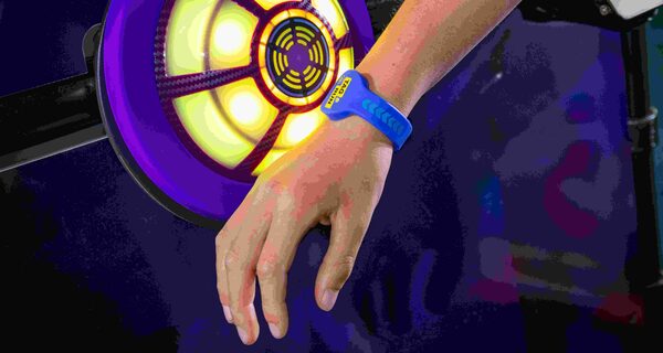 Het JB Tag bandje wordt gescand