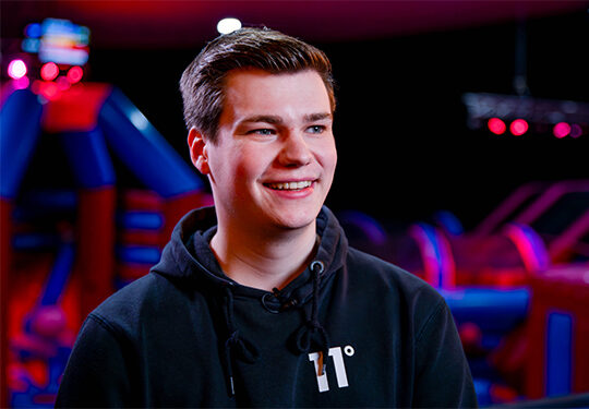 Tom, Assistent Manager van Bounce Valley Eindhoven, geeft een quote