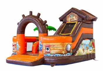 Groot opblaasbaar open multiplay springkussen met glijbaan te koop in thema funcity piraat voor kinderen. Bestel springkussens online bij JB Inflatables Nederland