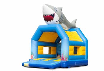 Koop uniek standaard springkussen met een 3D object van een haai aan de bovenkant voor kinderen. Koop springkussens online bij JB Inflatables Nederland