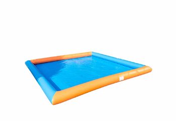 Luchtdichte opblaasbare Sorbo Ball Bad  10 x 10 meter groot kopen voor zowel jong als oud. Bestellen opblaasbare waterattracties nu online bij JB Inflatables Nederland 