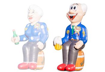 Abraham pop zittend op een vat bier met bier in zijn hand te koop als blikvanger bij verjaardagen