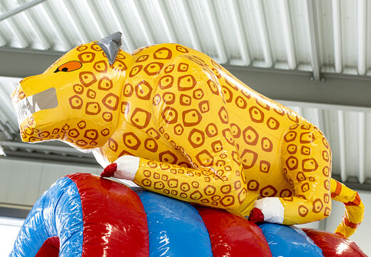 Bestel medium opblaasbare amazon safari springkasteel met glijbaan voor kinderen. Koop opblaasbare springkastelen online at JB Inflatables Nederland 