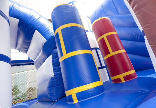 Medium opblaasbare multiplay springkasteel met glijbaan in blauw wit kasteel thema bestellen voor kinderen. Bestel opblaasbare springkastelen online at JB Inflatables Nederland