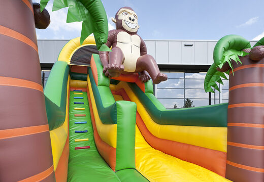 Multifunctionele opblaasbare glijbaan in thema gorilla met een plonsbad, indrukwekkend 3D object, frisse kleuren en de 3D obstakels kopen voor kids. Bestel opblaasbare glijbanen nu online bij JB Inflatables Nederland
