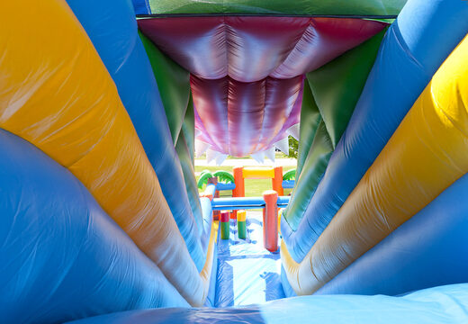 Opblaasbare multifunctionele glijbaan in krokodil thema met een plonsbad, indrukwekkend 3D object, frisse kleuren en de 3D obstakels voor kids bestellen. Koop opblaasbare glijbanen nu online bij JB Inflatables Nederland