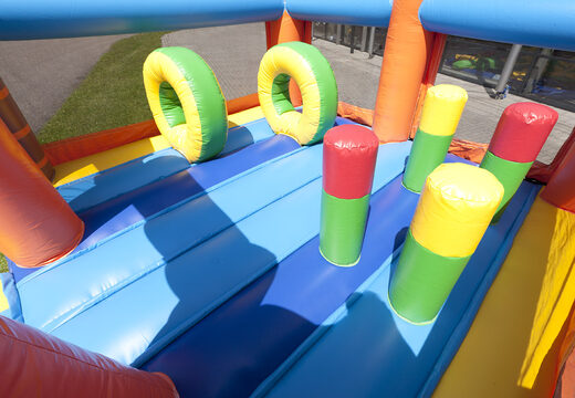 Haal uw unieke opblaasbare multifunctionele glijbaan in thema krokodil met een plonsbad nu online. Koop opblaasbare glijbanen bij JB Inflatables Nederland