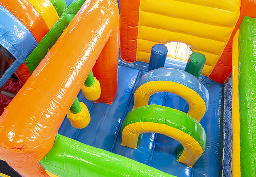 Medium opblaasbare multiplay springkasteel in feest thema te bestellen voor kinderen. Bestel opblaasbare springkastelen online at JB Inflatables Nederland