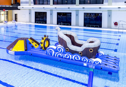 Koop een luchtdichte opblaasbare glijbaan in  piraten thema voor zowel jong als oud. Bestel opblaasbare waterattracties nu online bij JB Inflatables Nederland 