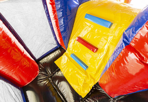 Maatwerk Captian Jack Multiplay Brandweer overdekt springkastelen zijn perfect voor sport evenementen. Bestel op maat gemaakte luchtkussens bij JB Promotions Nederland