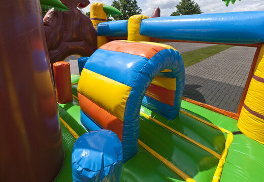 Springkasteel in piratenschip met een glijbaan bestellen voor kinderen. Koop opblaasbare springkastelen online bij JB Inflatables Nederland