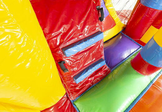 Multiplay L Superblocks springkussen met een glijbaan kopen voor kinderen. Bestel opblaasbare springkussens online bij JB Inflatables Nederland