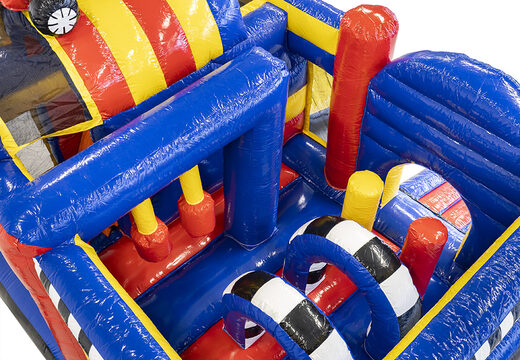 Multiplay formule 1 springkasteel met een glijbaan, leuke objecten op het springvlak en opvallende 3D objecten bestellen voor kids. Koop opblaasbare springkastelen online bij JB Inflatables Nederland