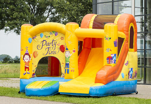 Multiplay Happy Party springkussen met een glijbaan bestellen voor kinderen. Koop opblaasbare springkussens online bij JB Inflatables Nederland