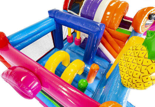 Springkasteel in thema flamingo met een glijbaan kopen voor kinderen. Bestel opblaasbare springkastelen online bij JB Inflatables Nederland