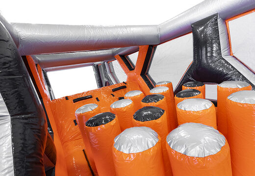 Koop opblaasbare 40-delige giga Survival Run modulaire stormbaan voor kids. Bestel opblaasbare stormbanen nu online bij JB Inflatables Nederland