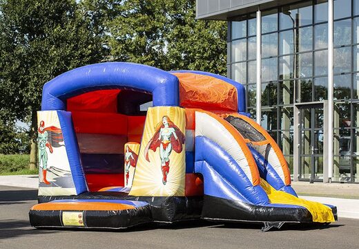 Klein overdekt multifun springkasteel kopen in thema superhelden voor kinderen. Bestel springkastelen online bij JB Inflatables
