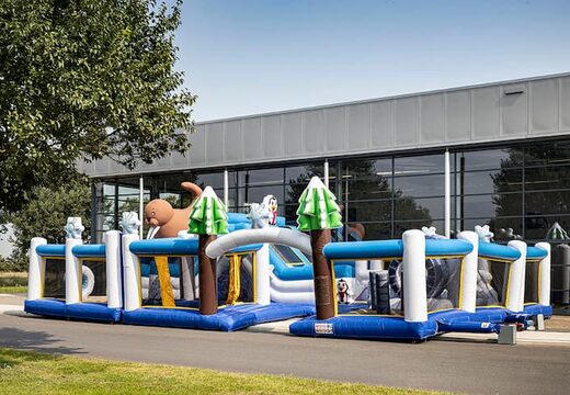 Gekleurde inflatable park in Frozen thema bestellen voor kinderen. Koop springkastelen online bij JB Inflatables Nederland 