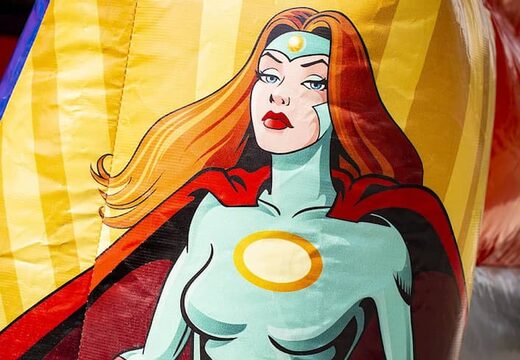 Klein overdekt springkasteel te koop in thema superhelden voor kinderen. Bestel springkastelen online bij JB Inflatables Nederland